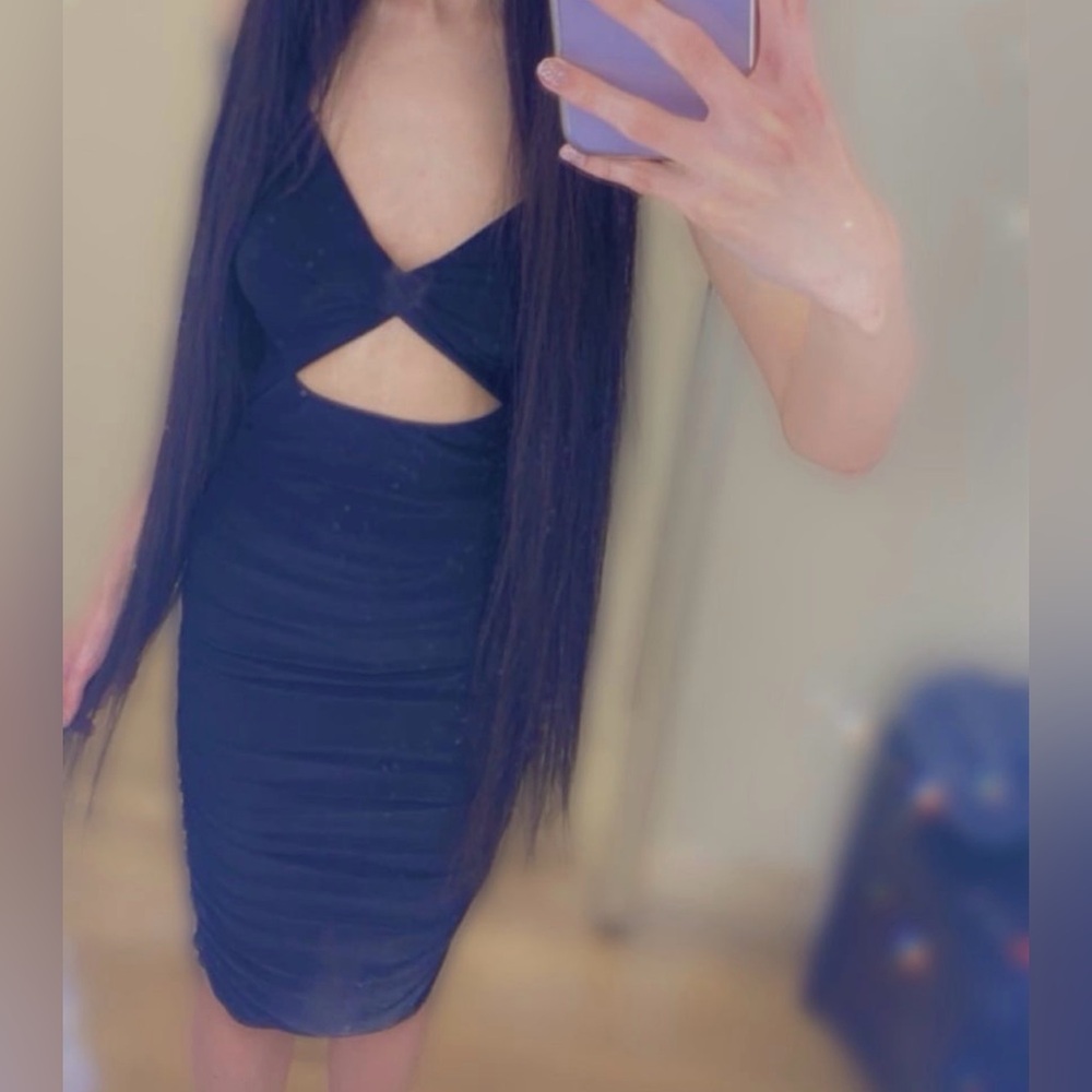 Elegant Black Backless Dress
